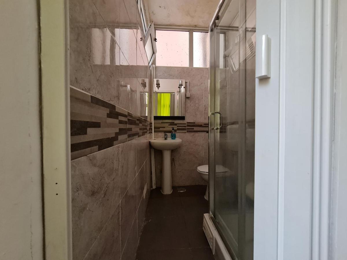 Shangri-La Hostel Anjos Lisboa 外观 照片